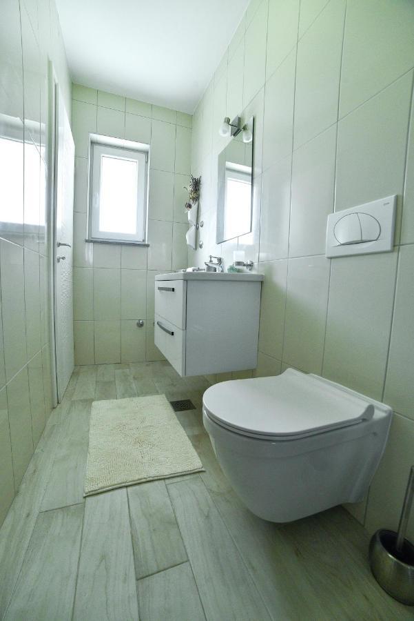 Holiday Home Mb Ražanj Eksteriør billede