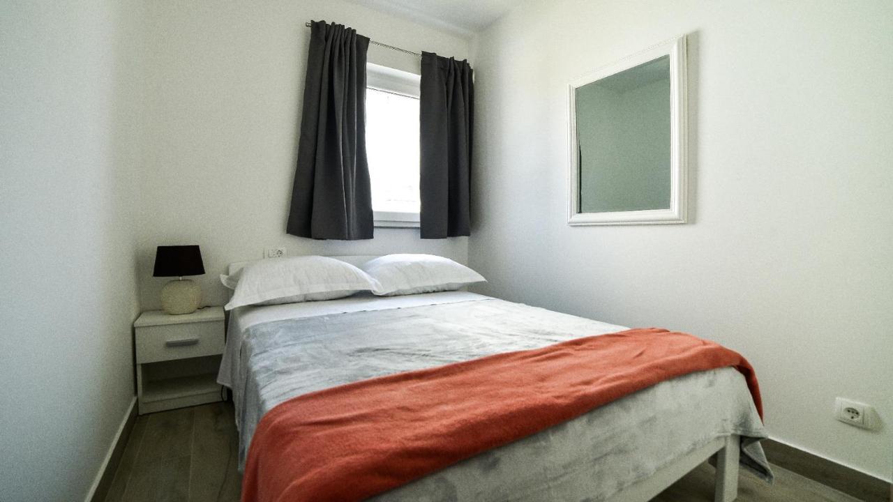 Holiday Home Mb Ražanj Eksteriør billede