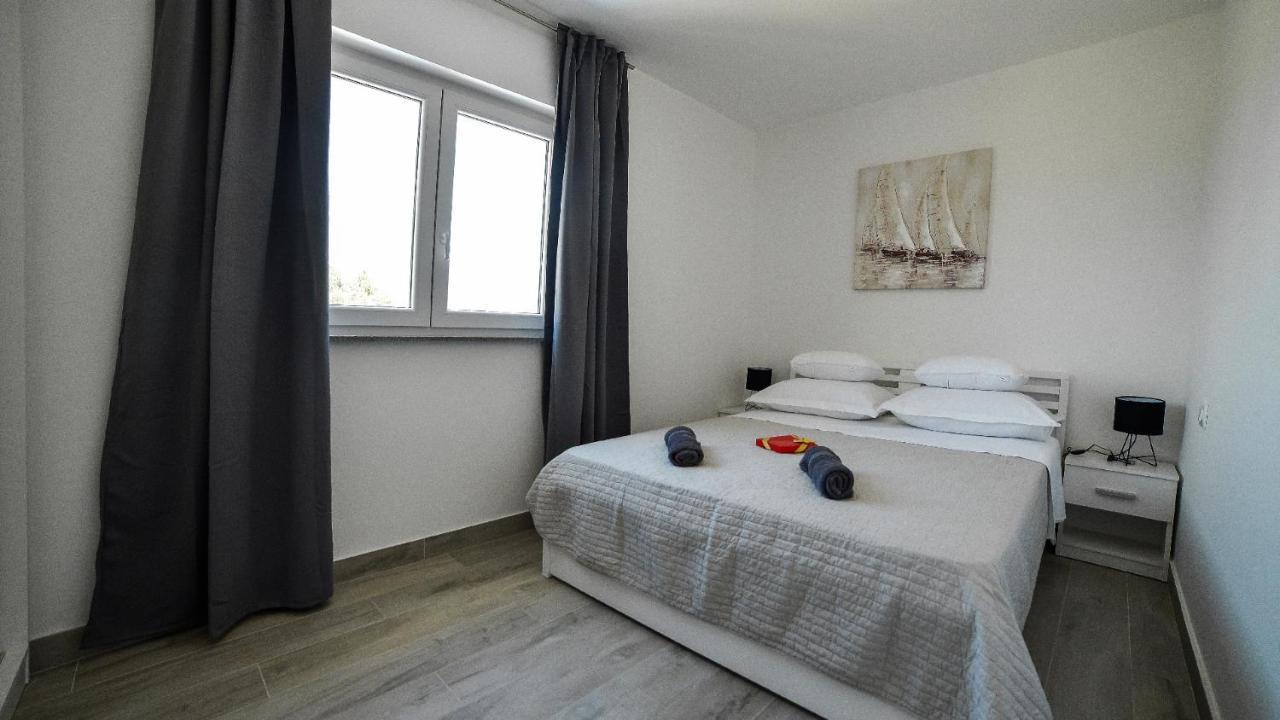 Holiday Home Mb Ražanj Eksteriør billede