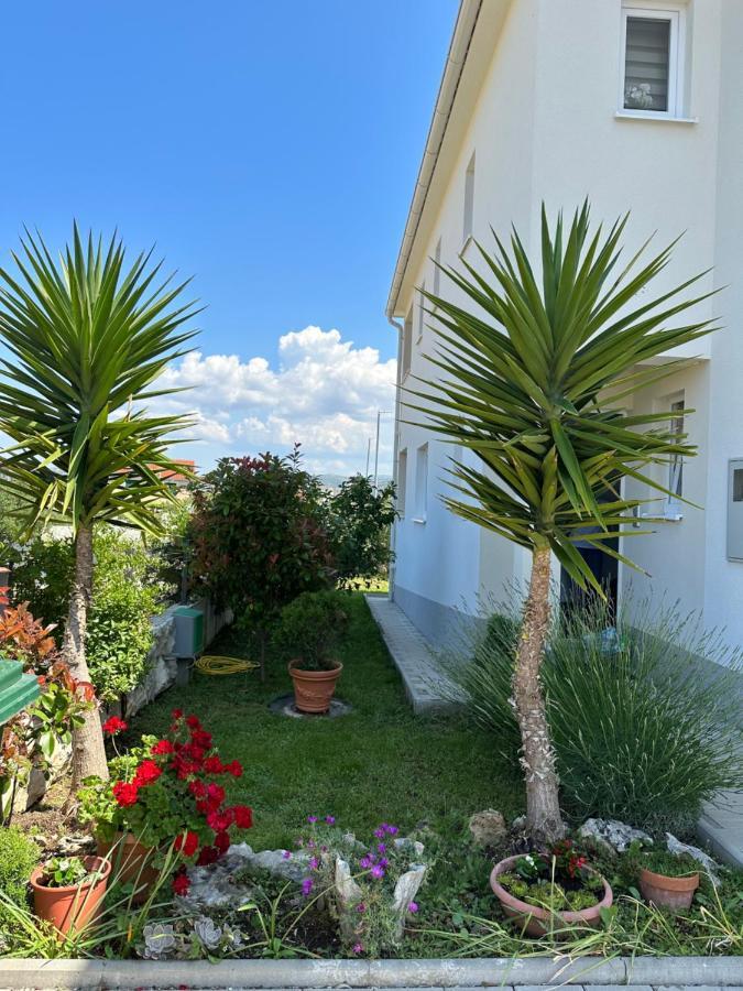 Holiday Home Mb Ražanj Eksteriør billede