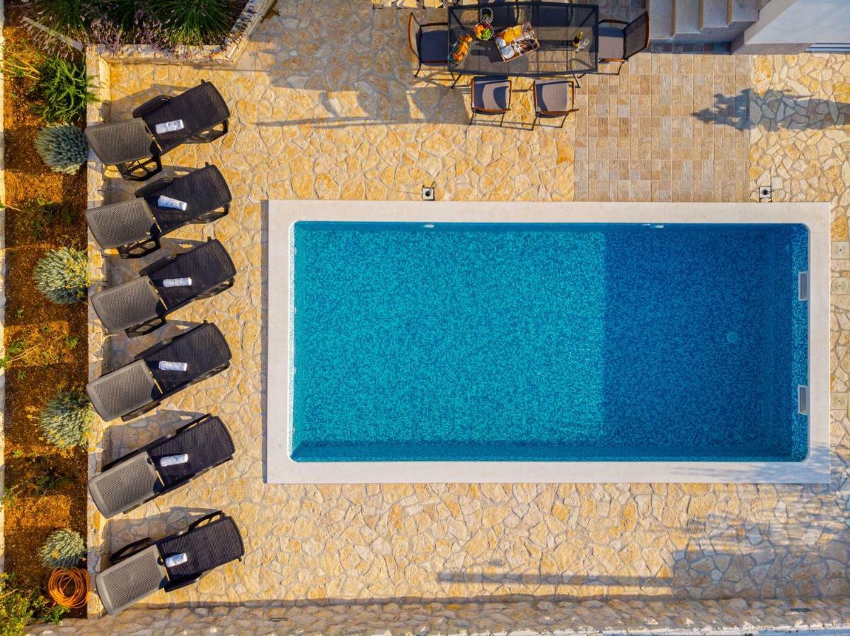 Holiday Home Mb Ražanj Eksteriør billede