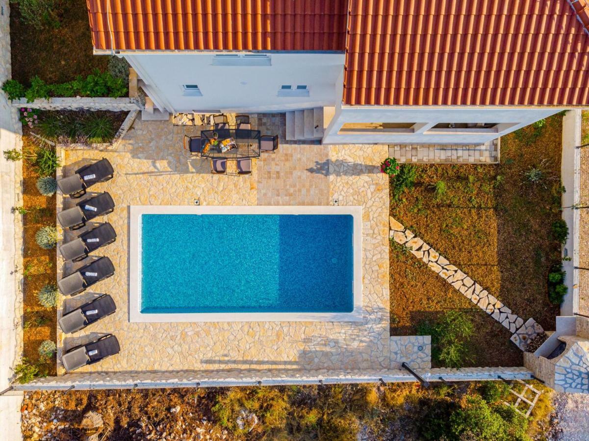 Holiday Home Mb Ražanj Eksteriør billede