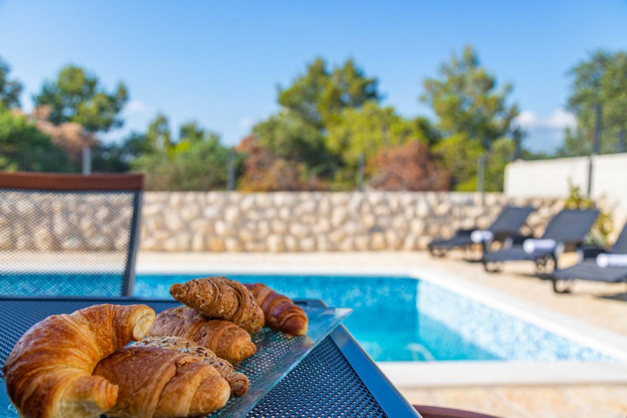 Holiday Home Mb Ražanj Eksteriør billede
